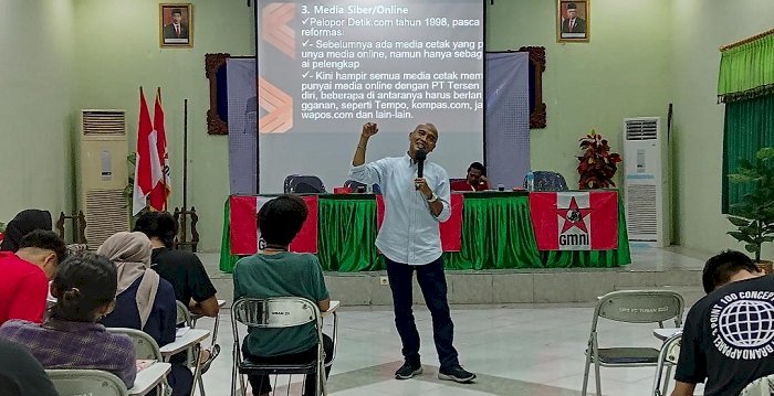 KTM GMNI Tuban, Peserta Terima Literasi Media dari PWI Jatim