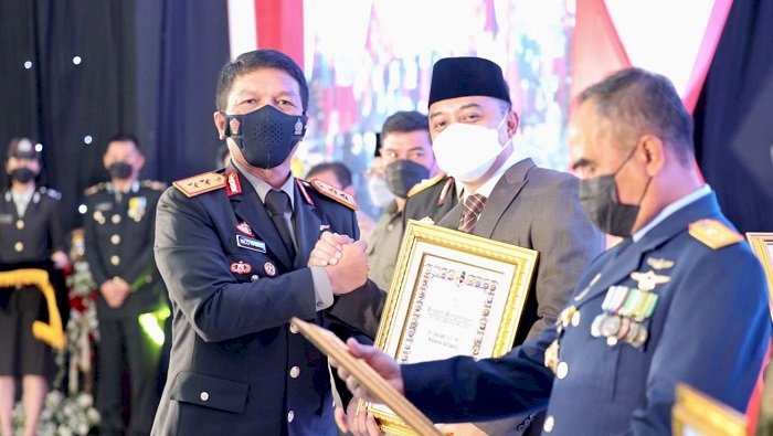 Inovasi, Kreatifitas dan Kegotongroyongan, Antarkan Pemkot Surabaya Terima Sederet Penghargaan