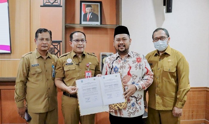 Penerapan Inovasi SuKMa-e Jatim, Bupati Gresik Tandatangani Komitmen