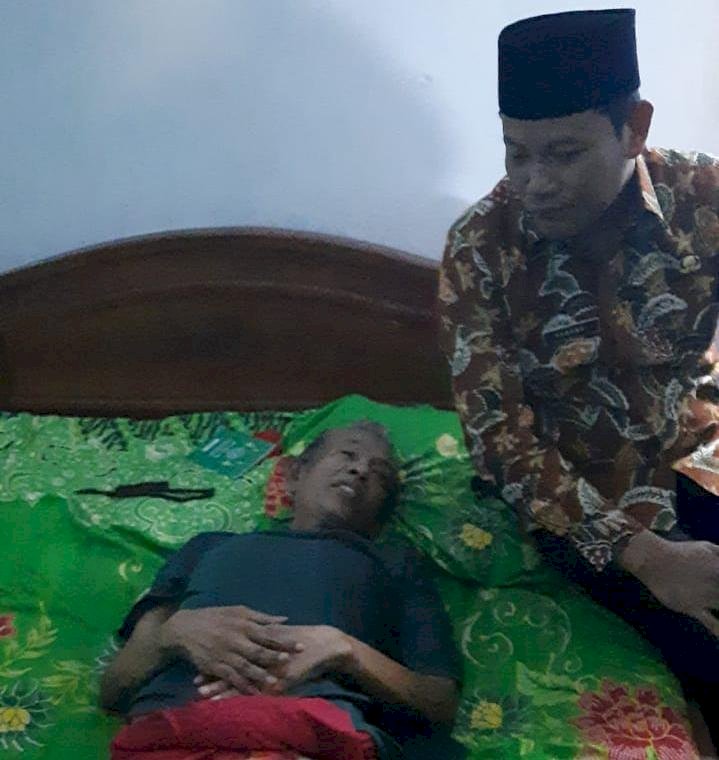 Pemkab Bantu Pengobatan Satu Keluarga yang Menderita Kelumpuhan