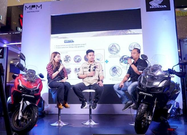 50 Komunitas Honda Sambut New Honda ADV 160