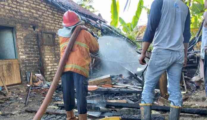 Kebakaran Hanguskan Kandang Sapi dan Dapur di Pamekasan