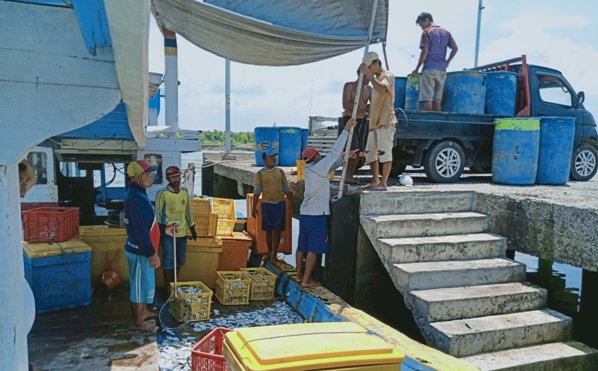Produksi Perikanan Tangkap di Pelabuhan Camplong Menggeliat