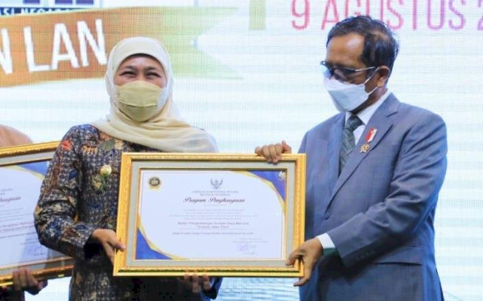 Pemprov Jatim Borong Penghargaan LAN RI Award,  Khofifah Diangkat sebagai Widyaiswara