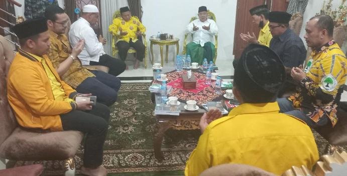 Pengurus Golkar Jatim Sowan Kiai Asep