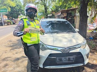 Polisi Amankan Mobil Bodong, STNK dan BPKB Dipalsu