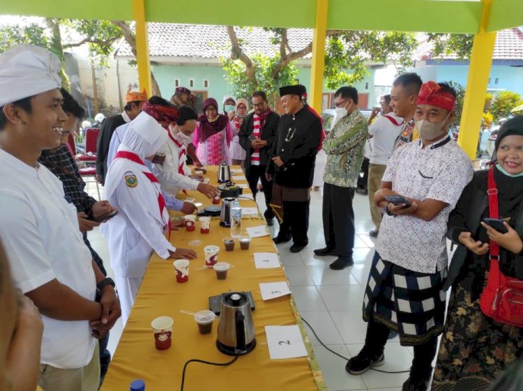 Gelar Seduh Kopi Arabika Ijen Bondowoso dalam Peringati Harjabo