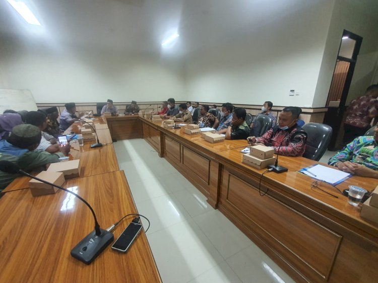 Warga Alaskandang Wadul Dewan Usai Tanahnya Merasa di Sorobot Pemkab