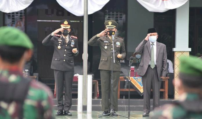 Momen HUT TNI Ke-77 di Tuban, Dandim Minta Anggota Jaga Kepercayaan Masyarakat