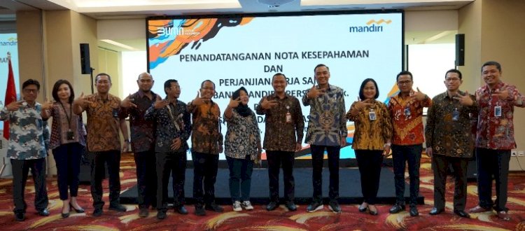 Bank Mandiri Digitalisasi Pasar Tradisional di Surabaya