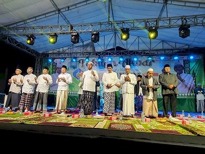 Puncak HSN, Pemkot Gelar Tabligh Akbar Dihadiri Ribuan Santri