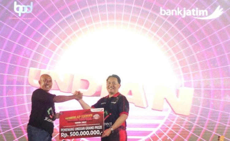 Bank Jatim Gelar Puncak Undian Simpeda 2022