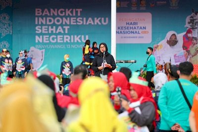 Ribuan Insan Kesehatan Banyuwangi Lakukan Parade Edukasi