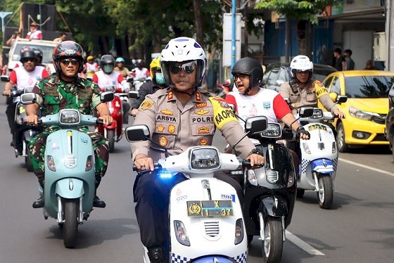 Probolinggo Gelar Konvoi Motor Listrik, Dukung Pengurangan Emisi Karbon