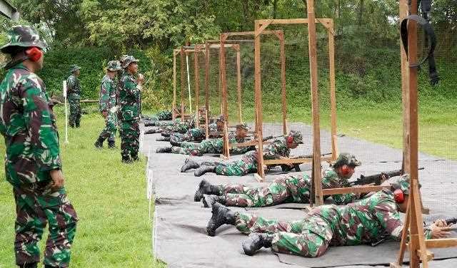 Korem 084/Bhaskara Jaya Gelar Latihan Menembak Senjata Ringan