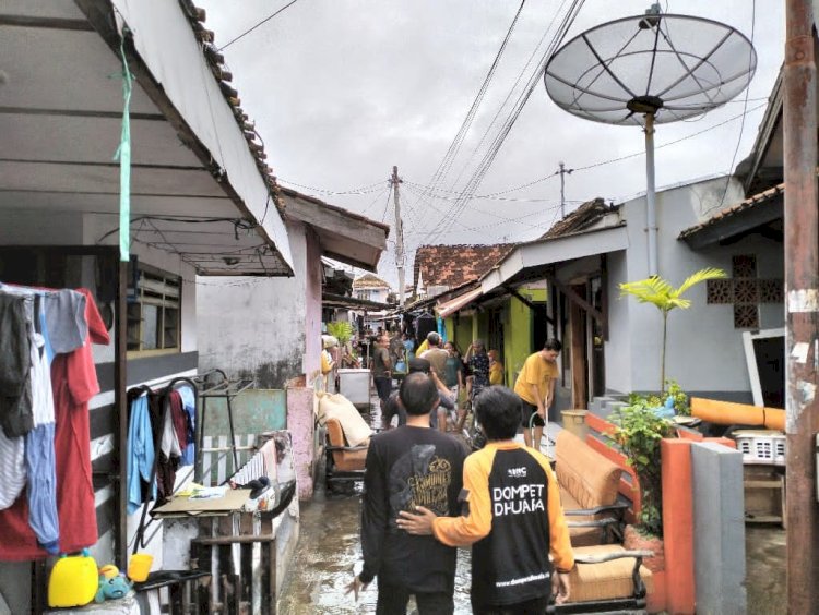 886 KK Terdampak Banjir Luapan Sungai Kali Lo