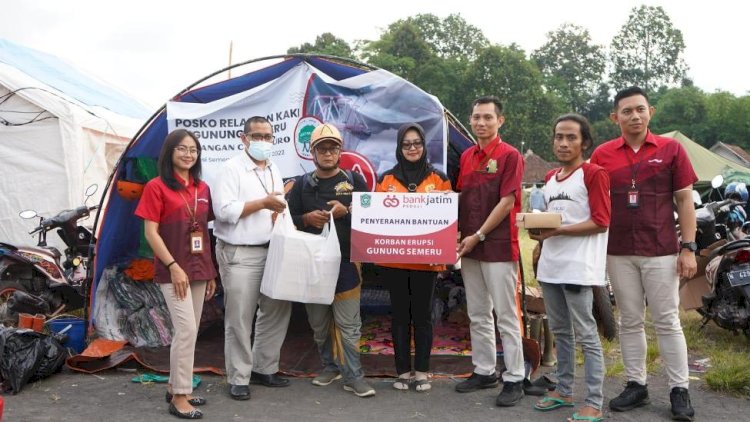 Bank Jatim Bantu Pengungsi Erupsi Semeru