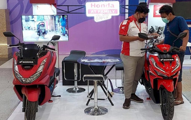 New Honda PCX160 Tampil dengan Warna Baru