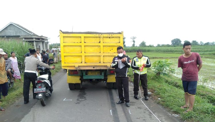 Salip Dump Truk, Mahasiswi di Jombang Tewas Terseret