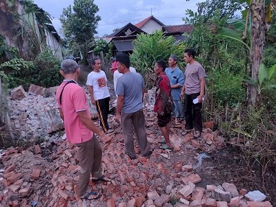 Angin Kencang Robohkan Tembok, Timpa Seorang Nenek hingga Tewas