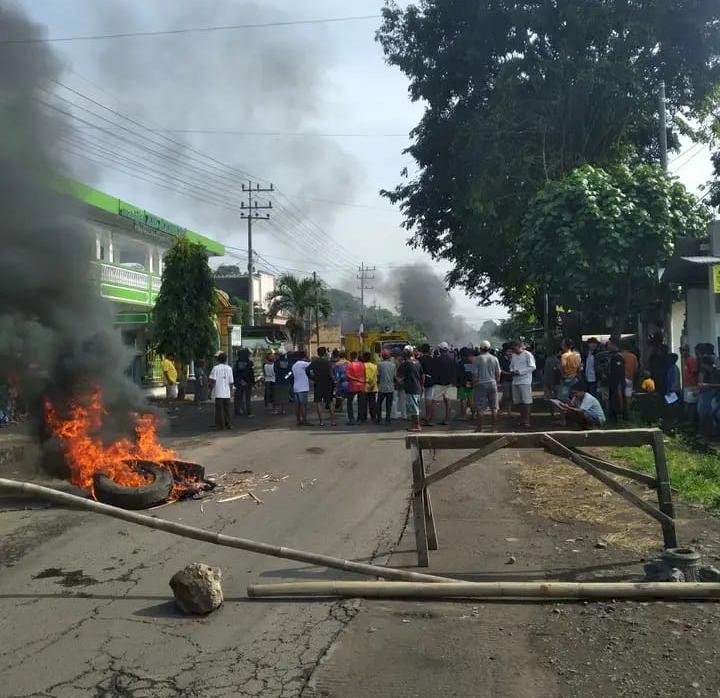 PTGS Gelar Aksi Blokade Jalan