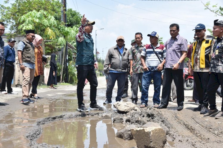 Jalan Tarik-Mlirip Dibeton Tahun Ini