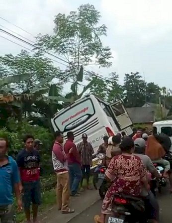 Bus Pariwisata Sasak 6 Kendaraan