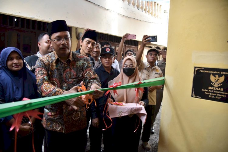 Korban Kebakaran Terima Renovasi Rumah