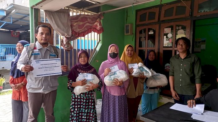 Wujud Solidaritas terhadap Sesama, YBM PLN UIP JBTB Salurkan Bantuan saat Ramadan