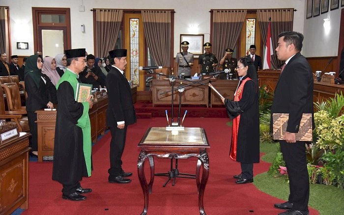 DPRD Kabupaten Tulungagung Gelar Paripurna Pengambilan Sumpah/Janji PAW Wakil Ketua dan Anggota