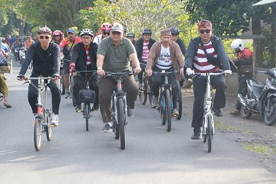 Cara Wabup Timbul Sidak Pengerjaan Proyek