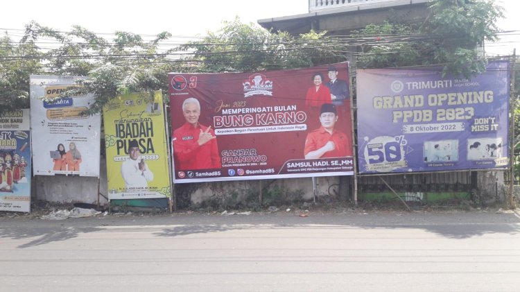 Ratusan Spanduk Bacaleg PDIP Sidoarjo dengan Ganjar Bertebaran