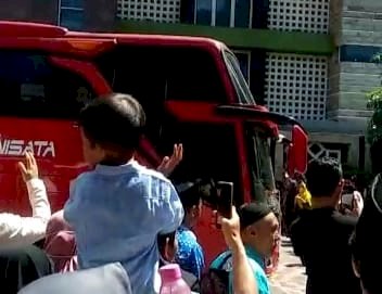 52 CJH Berangkat Mendadak ke Asrama Haji Surabaya