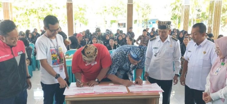 Smartfren dan Pemkab Banyuwangi Bersinergi Dukung Digitalisasi dan Pendidikan