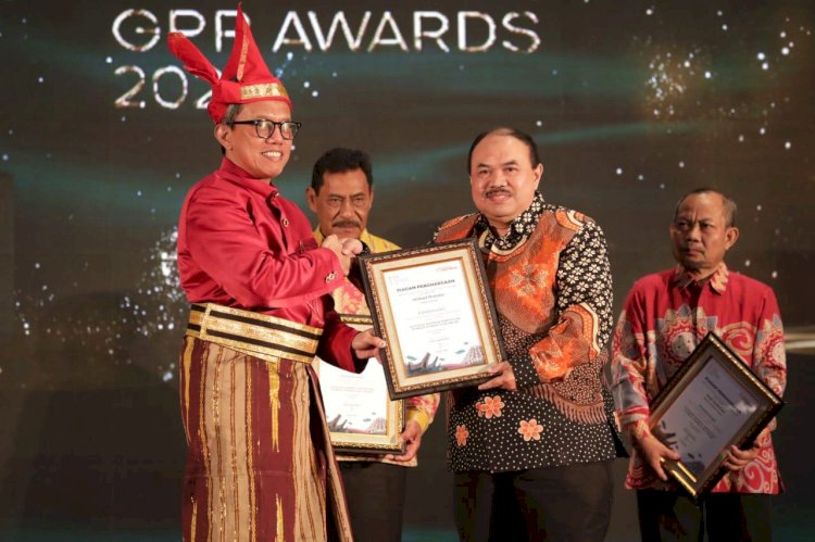 Bupati Sidoarjo Raih Indonesia GPR Award 2023