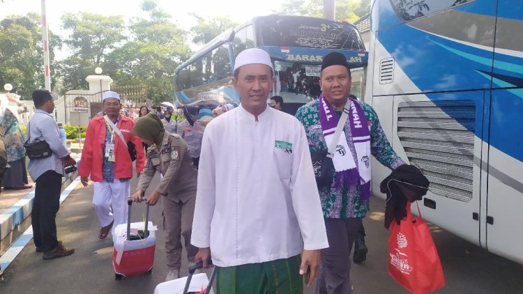 Bupati Berangkatkan Tiga Kloter CJH Jombang Hari Ini