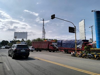 Antrian Masuk ke Pelabuhan Ketapang Hingga 2 Kilometer