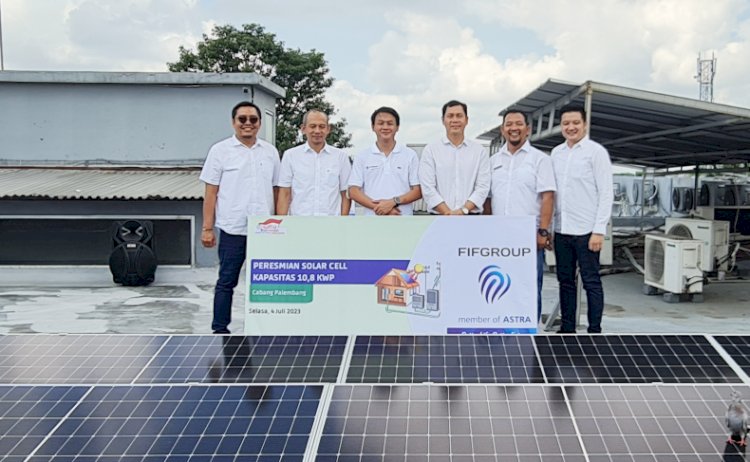 FIFGroup Pasang Solar Panel yang ke-14 di Palembang