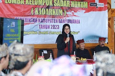 Bupati Ipuk Ajak Anak Muda Banyuwangi Jadi Agen Sadar Hukum