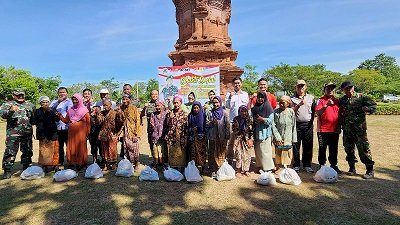 Akan Bangun Tol, 100 Warga Miskin Dapat Sembako