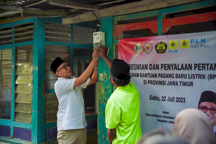 PLN Gratiskan Pemasangan Listrik 988 Warga Jember