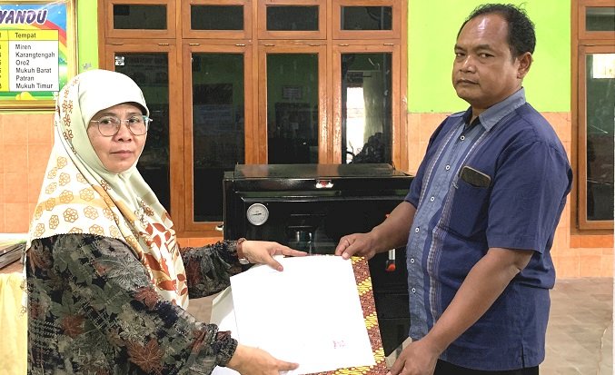 Pengembangan Bubuk Penyedap Rasa Alami dari Tempe Semangit  (Over Fermented) oleh Tim Pihat UPN V Jatim 