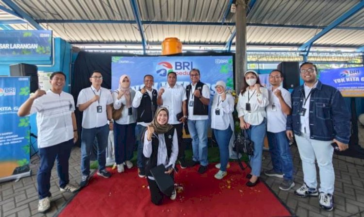 Ajak Pedagang Peduli Lingkungan, BRI Gelar TJSL di Pasar Larangan Sidoarjo