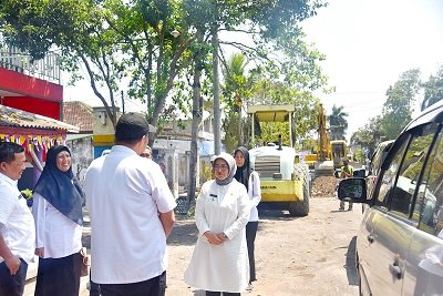 Tinjau Perbaikan JLT, Pj. Bupati Lumajang Targetkan Rampung Tahun ini