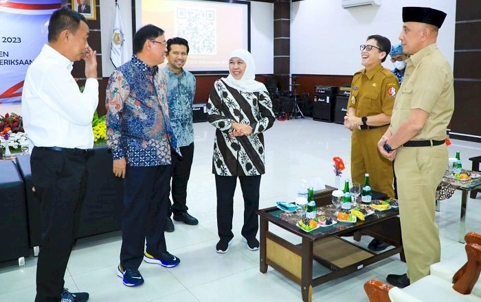 Khofifah Dorong Penjabat Bupati/Walikota  Lanjutkan Progres Tindak Lanjut Pemeriksaan BPK Masing-masing Daerah