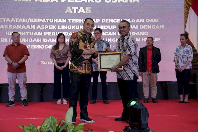 Pemkot Surabaya Beri Penghargaan 16 Pelaku Usaha Peduli Lingkungan