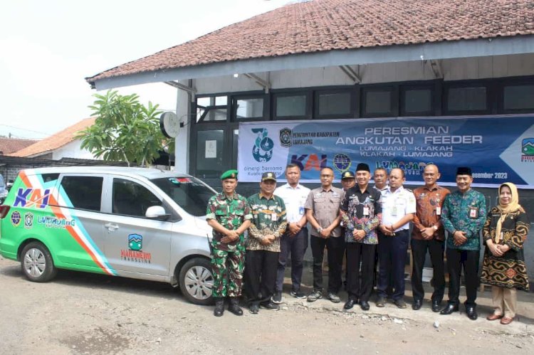 Penumpang KA dari Stasiun Klakah Kini Menuju Lumajang Kota Pakai Angkutan Feeder