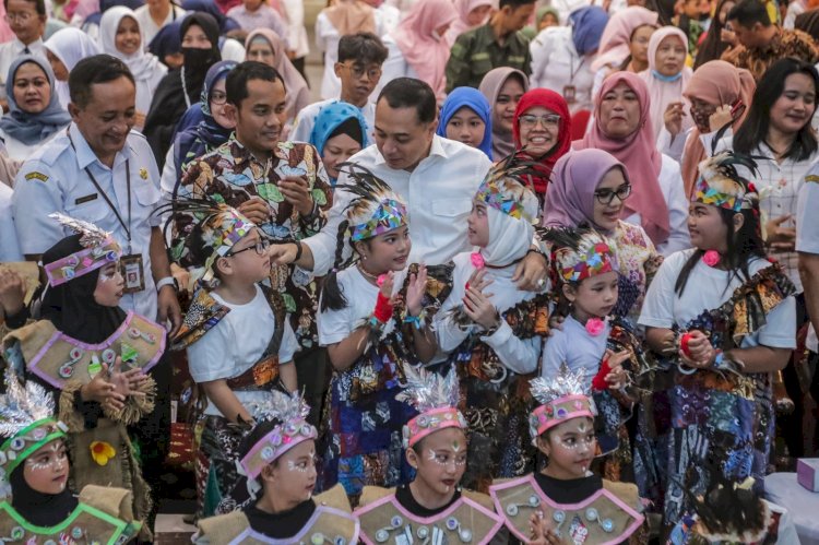 Surabaya Eco School Tanamkan Jiwa Kepemimpinan pada Anak