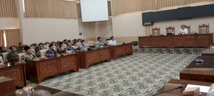 Terdampak Kebijakan Penerimaan PPPK Sekolah Swasta di Banyuwangi Mengadu ke DPRD