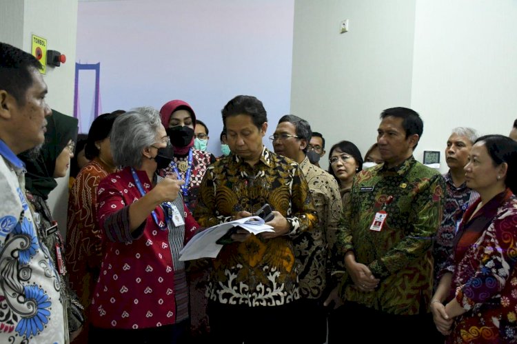 Menkes Cek Kecukupan SDM Radioterapi RSUD dr Soetomo